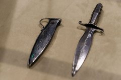 Knife and holding case