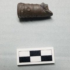 Fragment of a ceramic pipe stem