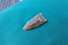 Guerrero point on a turquoise cloth