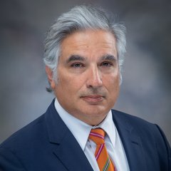 Headshot of Francisco Cigarroa