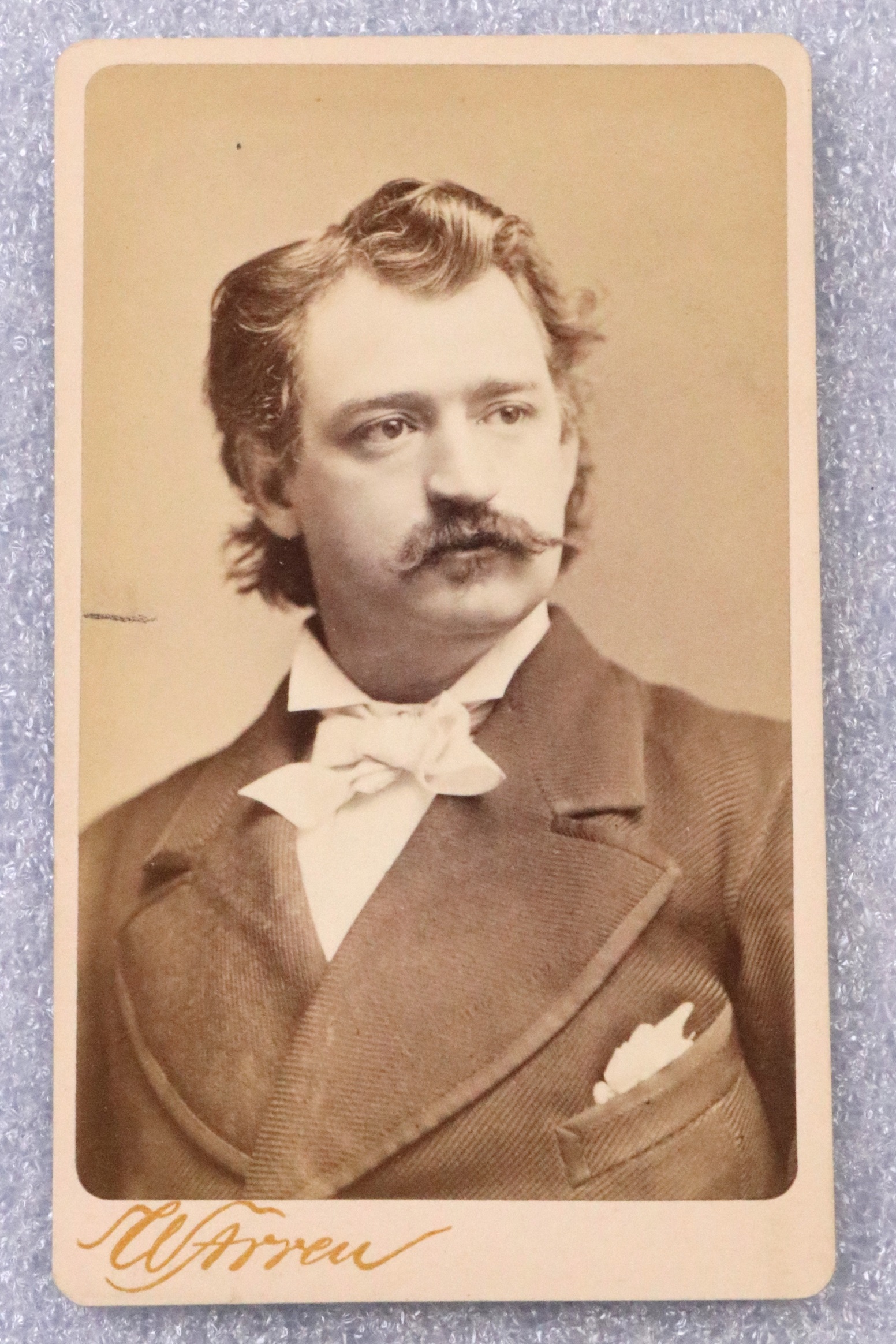 Photograph of Frank Mayo portraying David Crockett