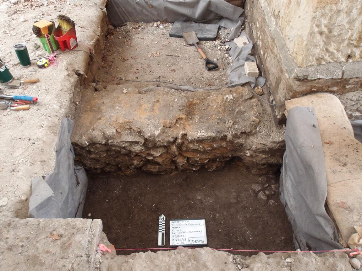 Wall foundation inside an excavation unit